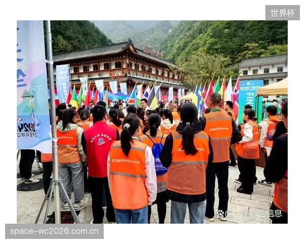 还在依赖学生志愿者的热情?看看国际顶级赛事是如何构建专业化服务团队的 还在依赖学生志愿者的热情?看看国际顶级赛事是如何构建专业化服务团队的